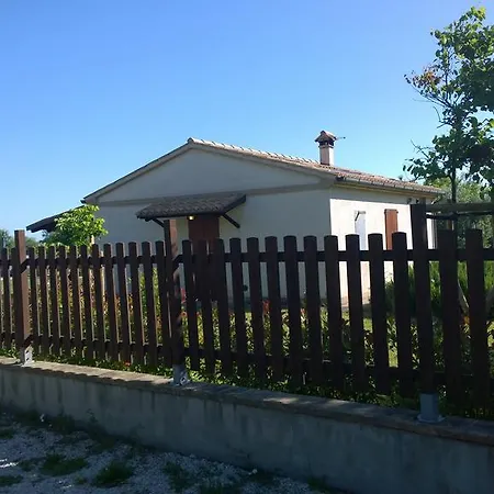 Lantgård La Casa Della Lavanda - Il Rustico Marina di Montemarciano